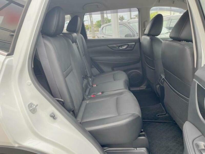 X-TRAIL-11