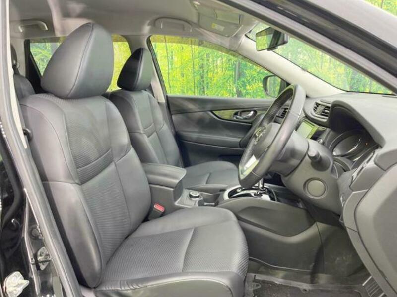 X-TRAIL-7