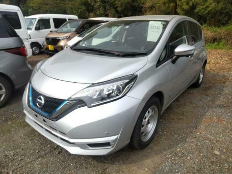 NISSAN　NOTE