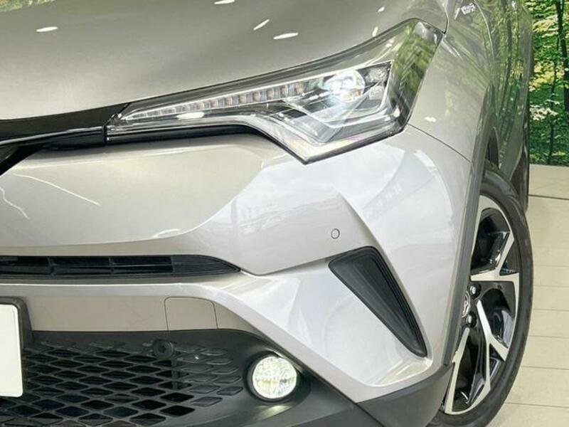 C-HR-11
