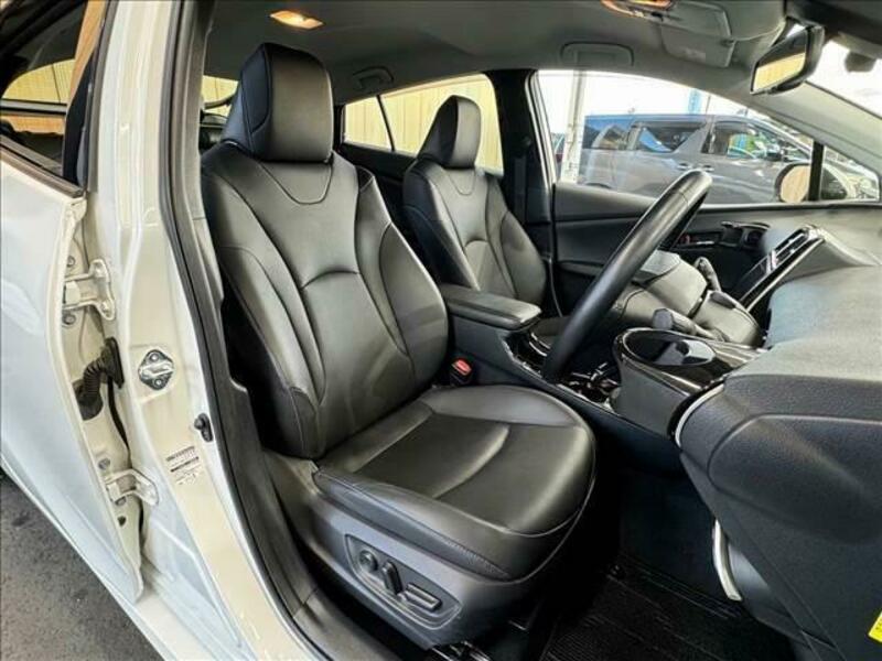 PRIUS-8