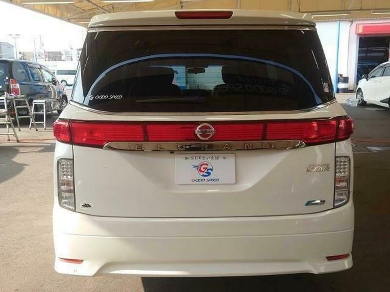 ELGRAND-16
