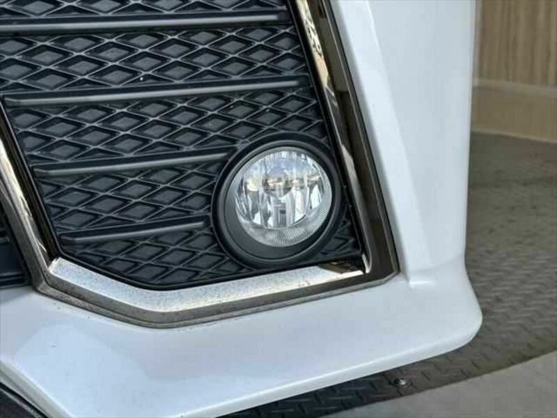 VELLFIRE-26