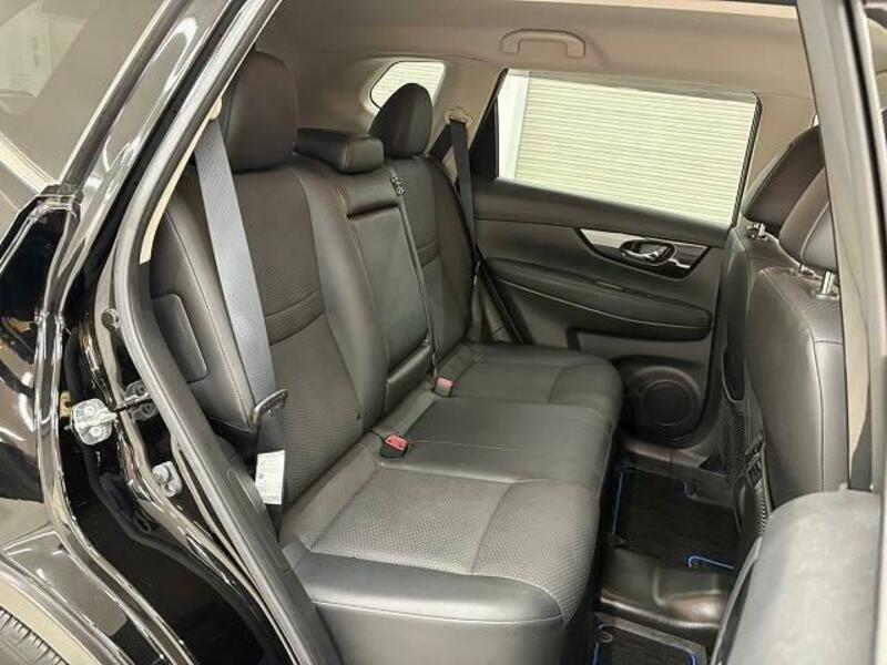 X-TRAIL-8