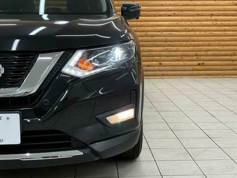 X-TRAIL-9