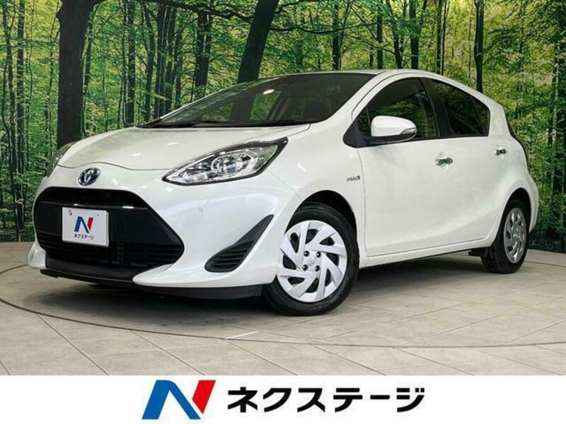 TOYOTA　AQUA