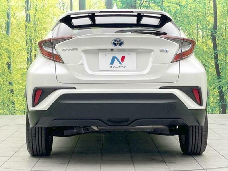 C-HR-15