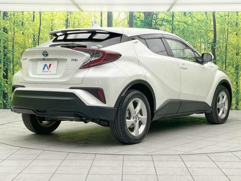 C-HR-17