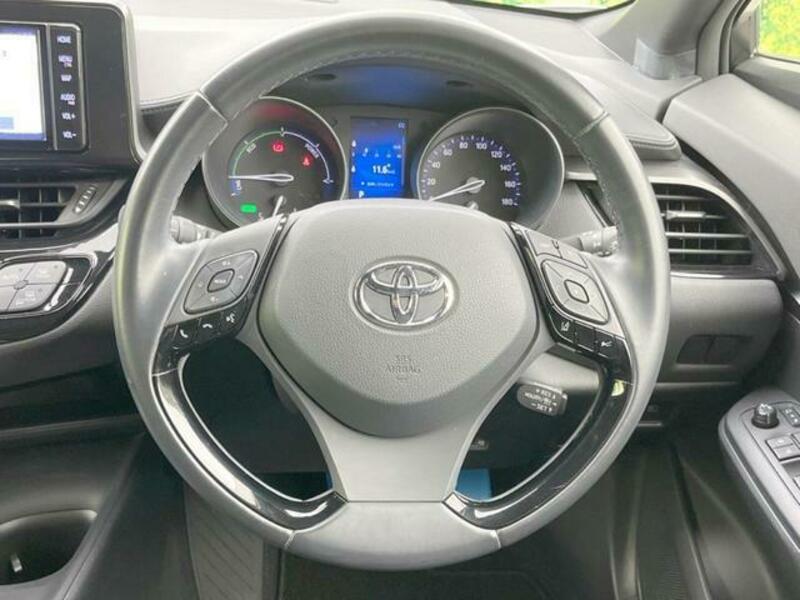 C-HR-11