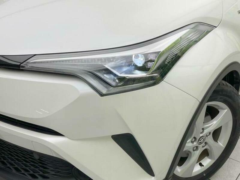C-HR-12