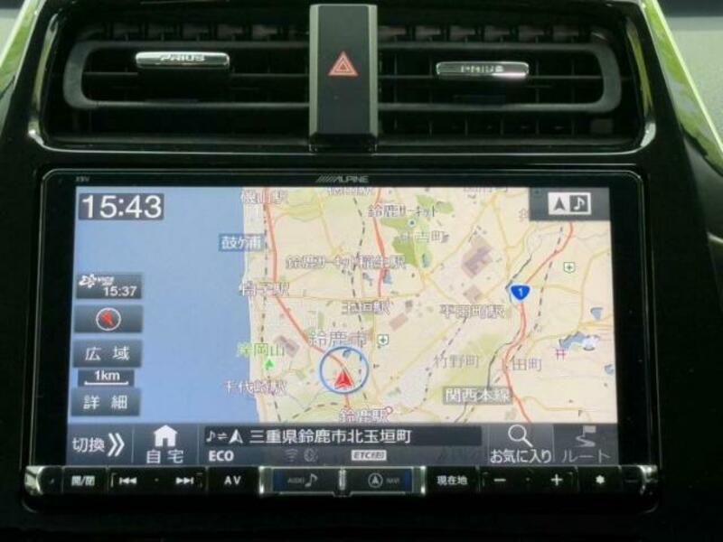 PRIUS-8