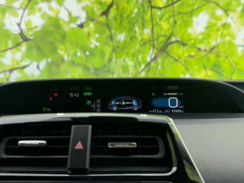 PRIUS-12