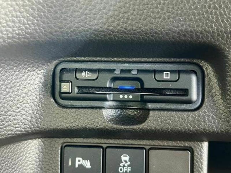 N BOX