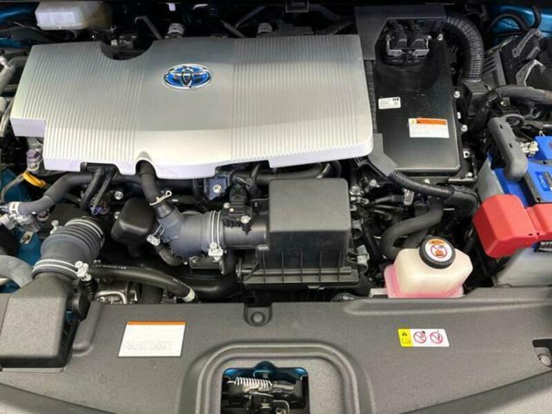 PRIUS PHV-18