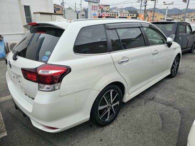 COROLLA FIELDER