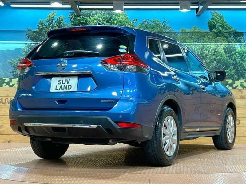 X-TRAIL-16