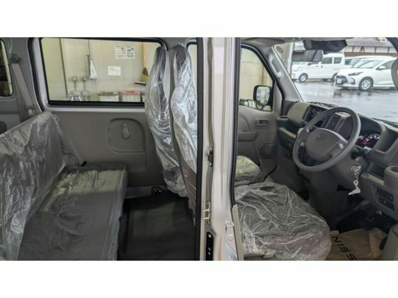 CLIPPER VAN