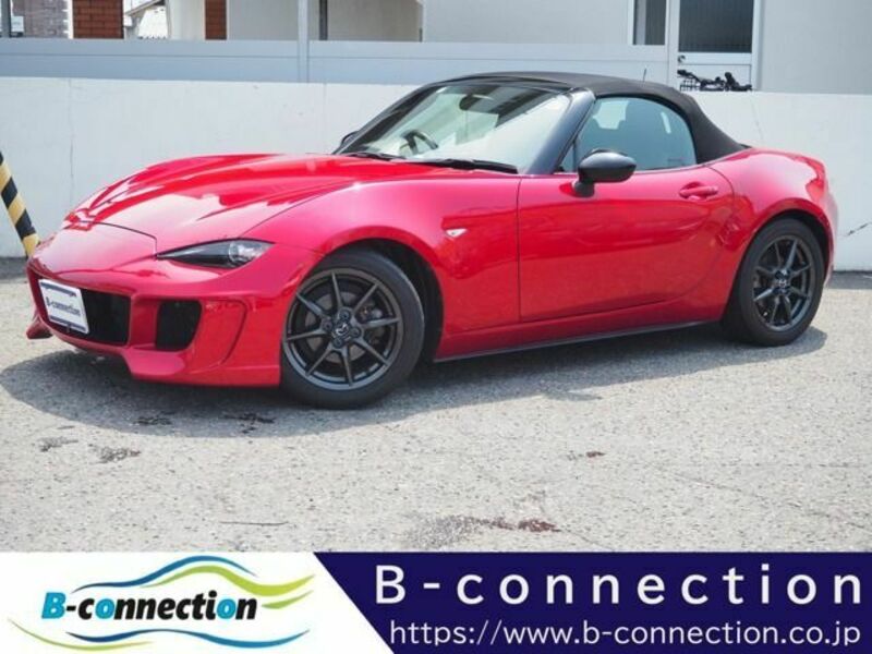 ROADSTER-0