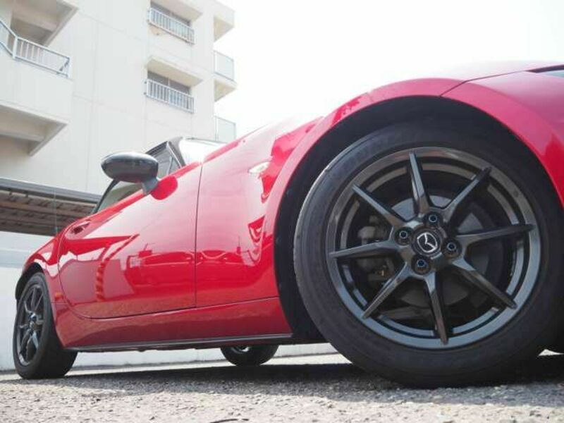 ROADSTER