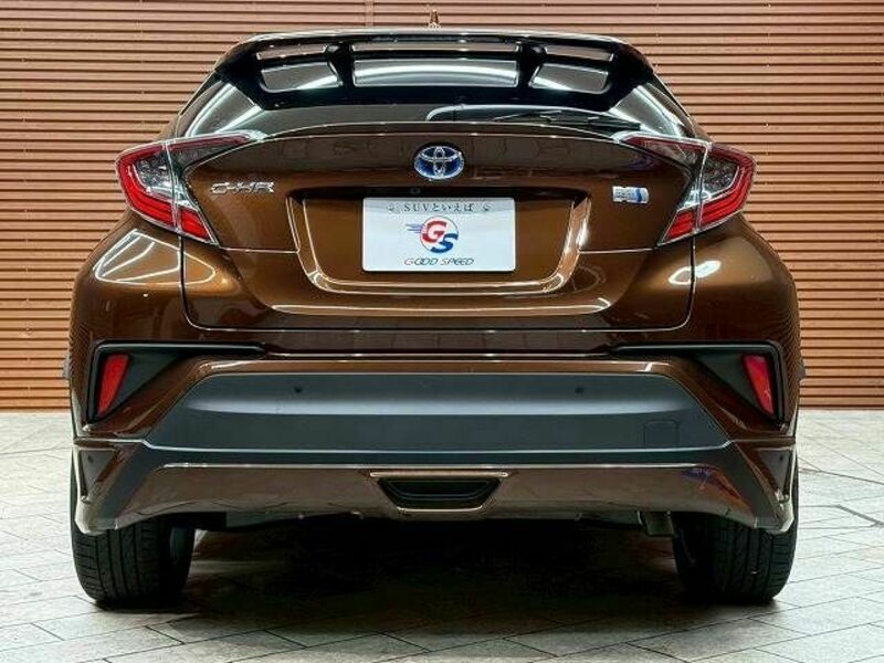 C-HR-12