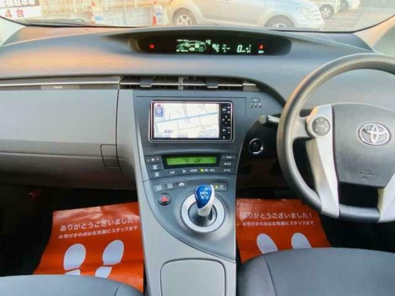 PRIUS-19