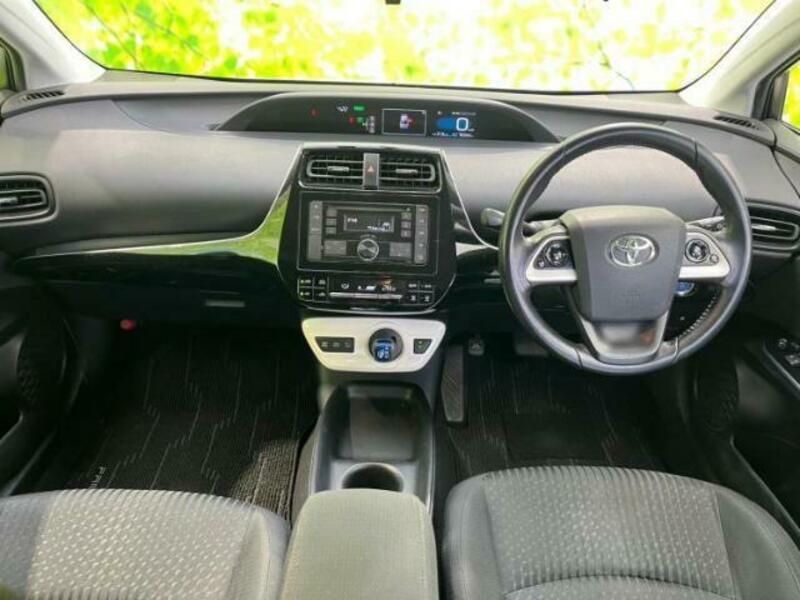 PRIUS-3
