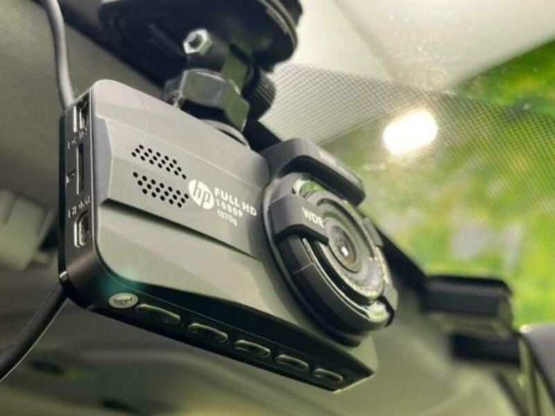 PRIUS-13