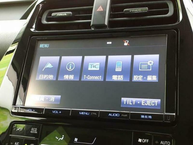 PRIUS-8