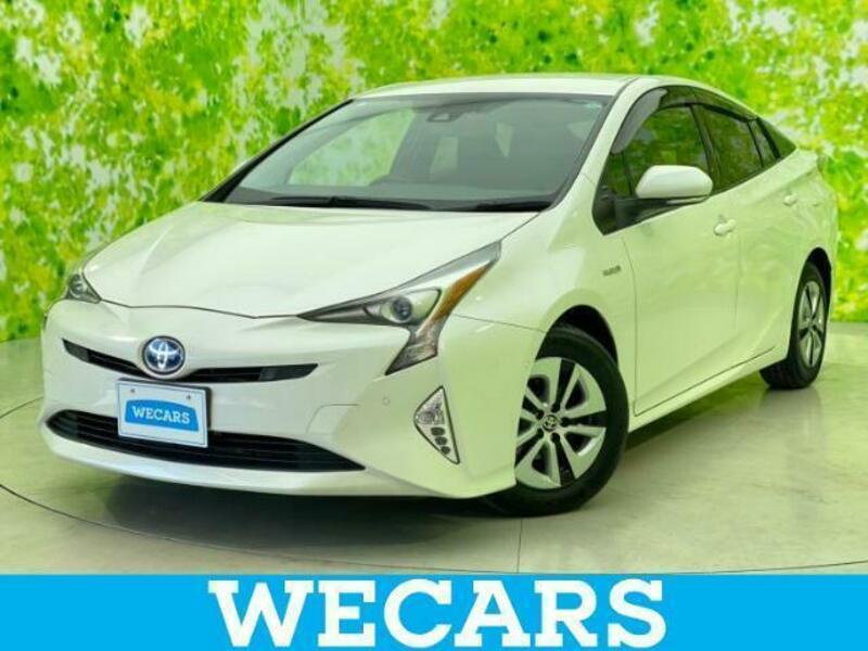 TOYOTA　PRIUS