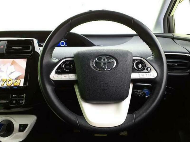 PRIUS-14