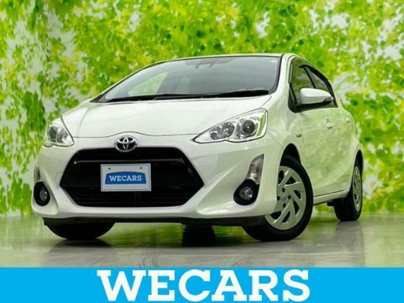 TOYOTA　AQUA