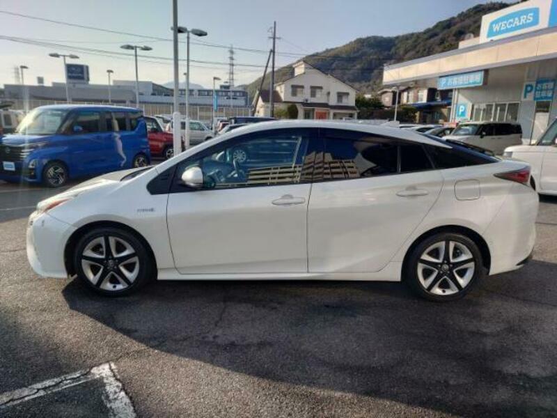 PRIUS-1