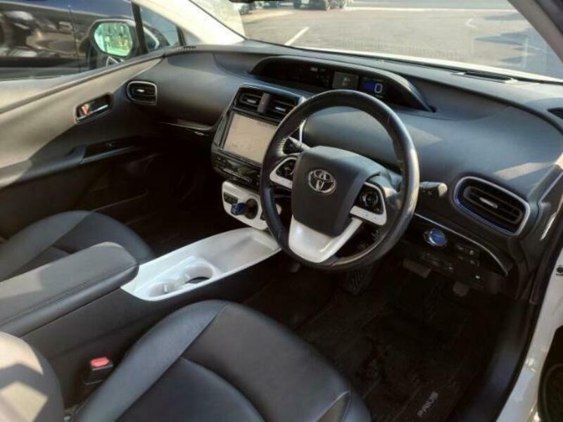 PRIUS-3