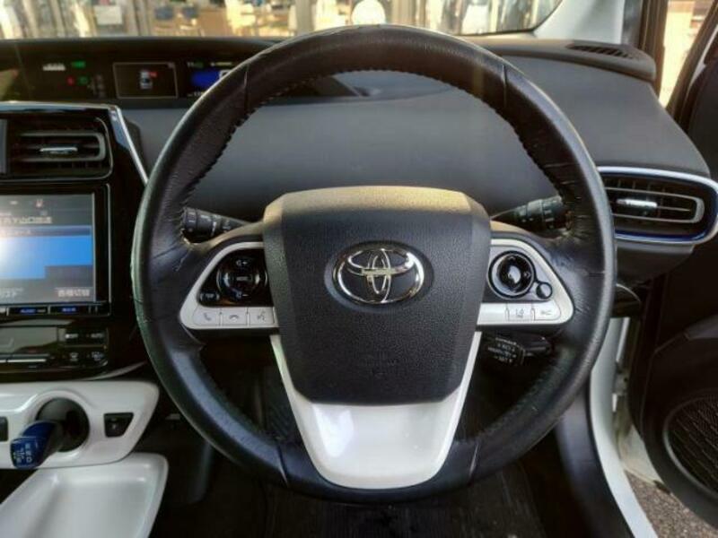 PRIUS-14