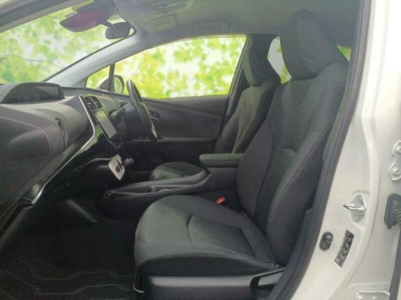 PRIUS-6