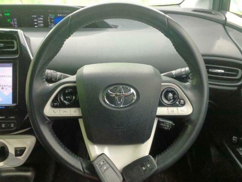 PRIUS-13