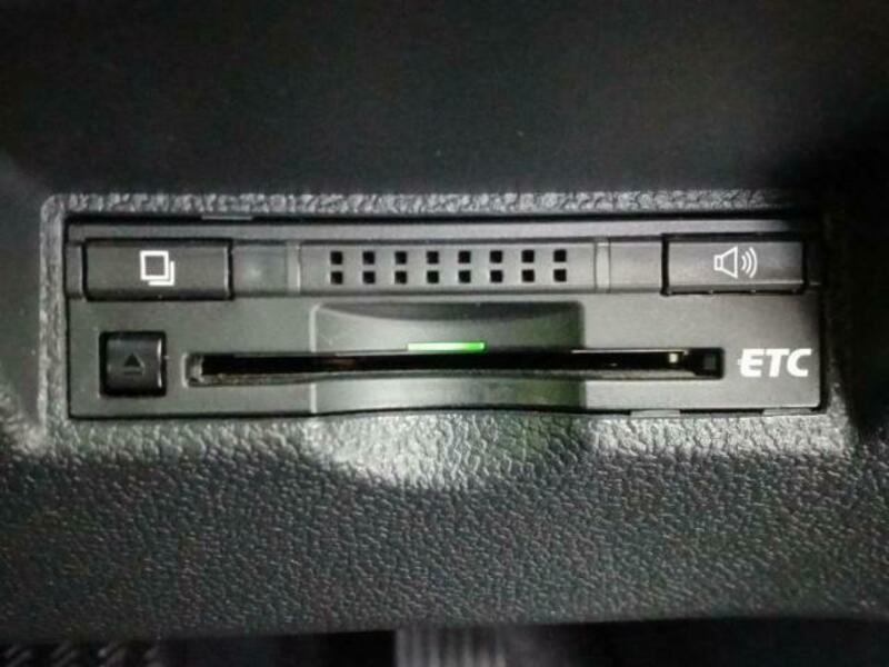 PRIUS-14