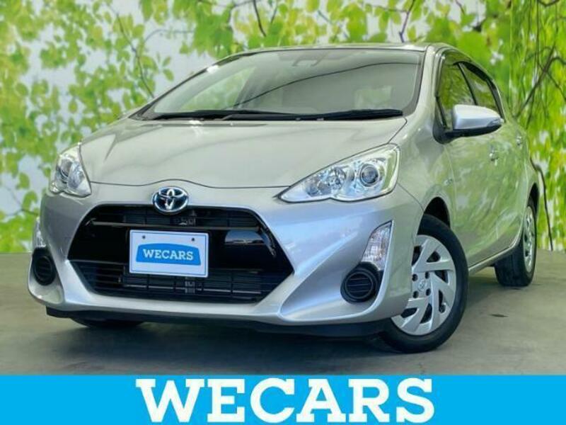 TOYOTA　AQUA