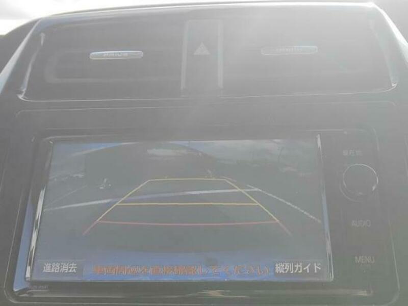 PRIUS-11