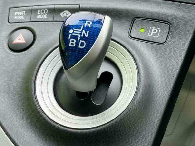 PRIUS-15