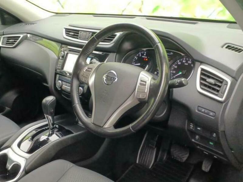 X-TRAIL-4