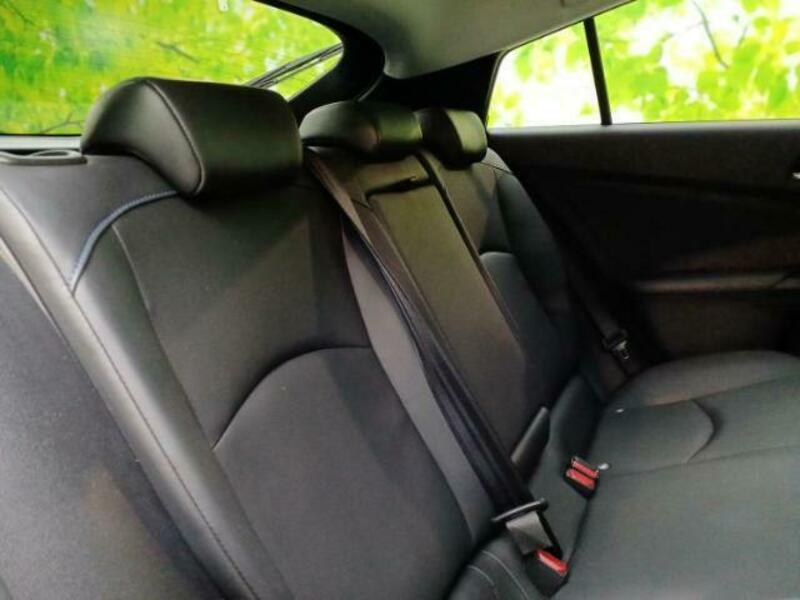 PRIUS-4