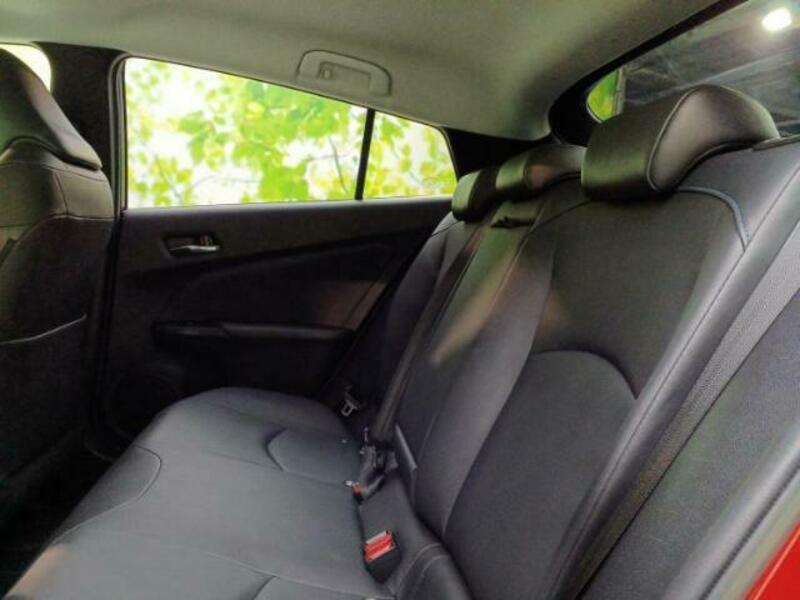 PRIUS-6