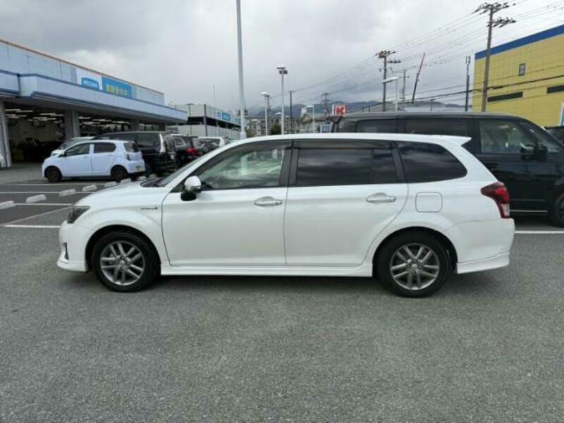 COROLLA FIELDER