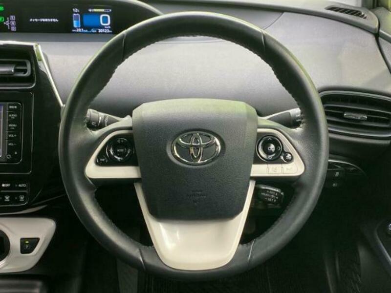 PRIUS-14