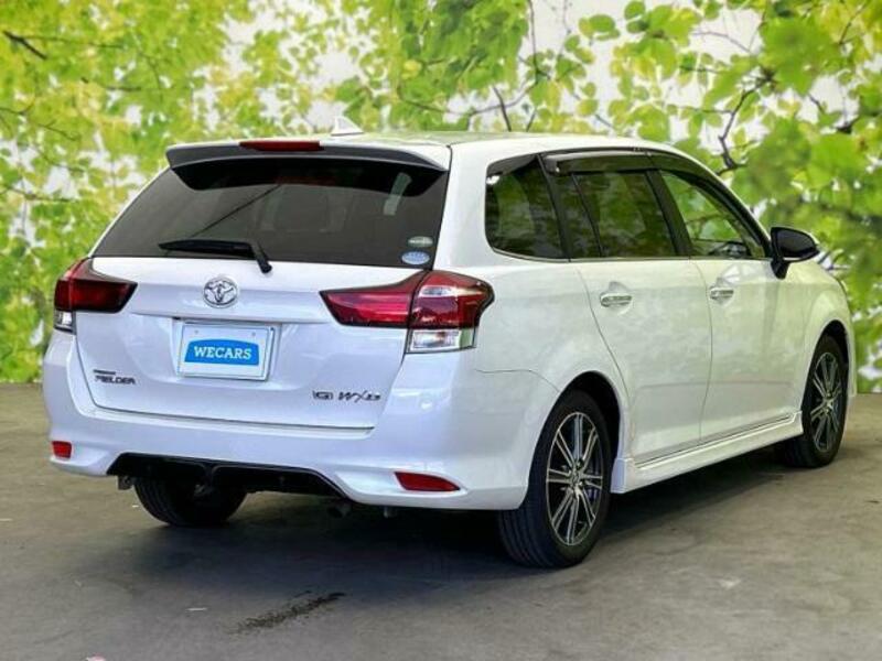 COROLLA FIELDER