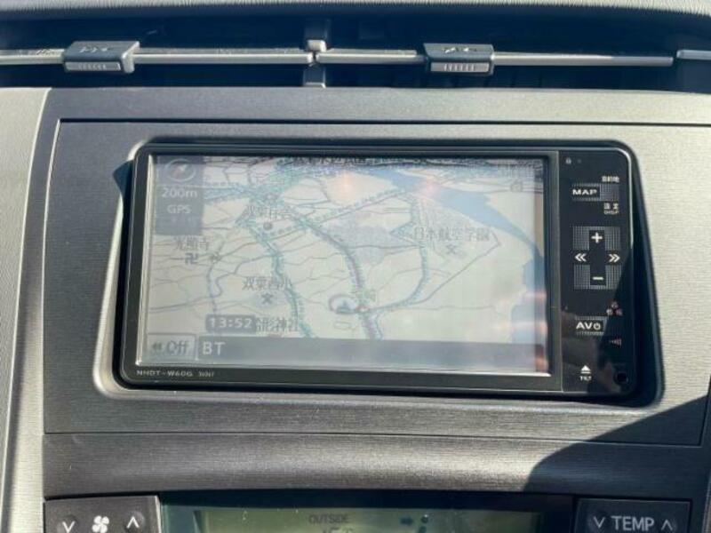 PRIUS-8