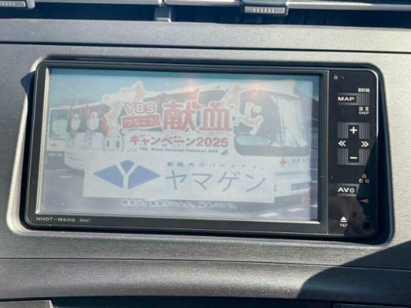 PRIUS-10