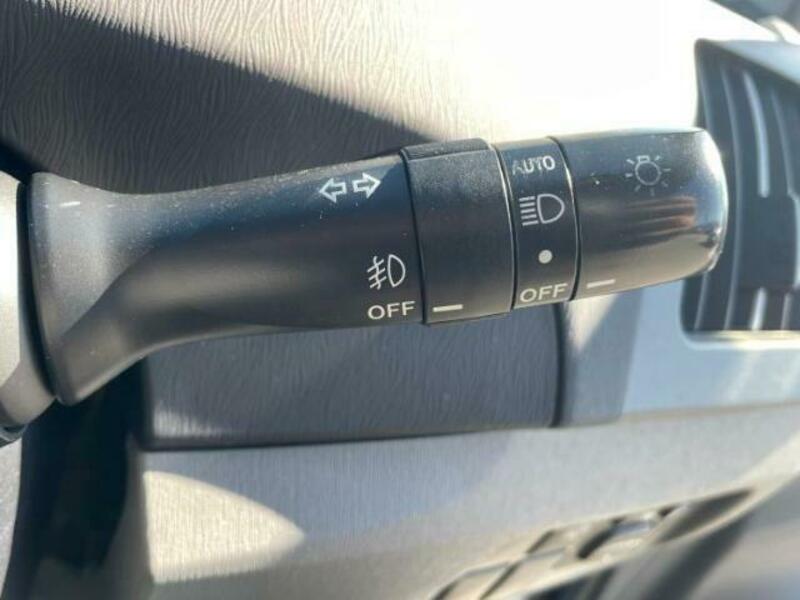 PRIUS-13