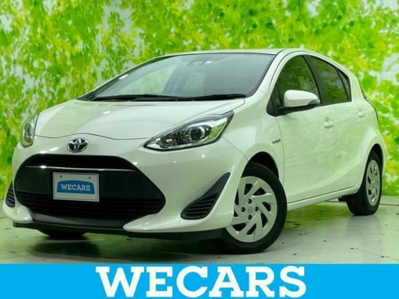 TOYOTA　AQUA